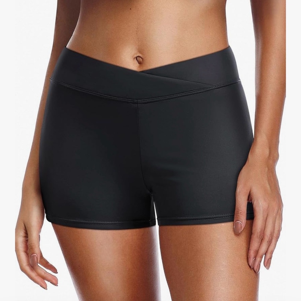 NWT Yonique Women's Black Shorts